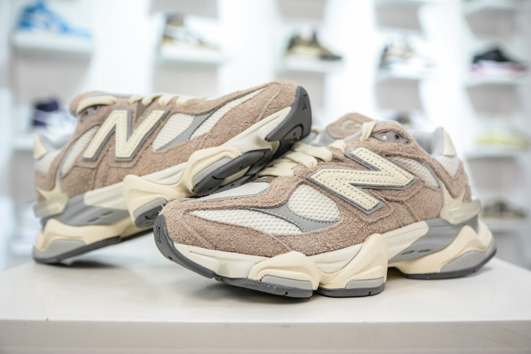 New Balance 9060 - Bruin/Beige