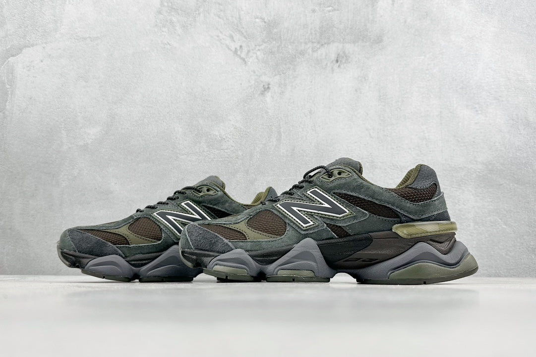 New Balance 9060 - Donkergroen